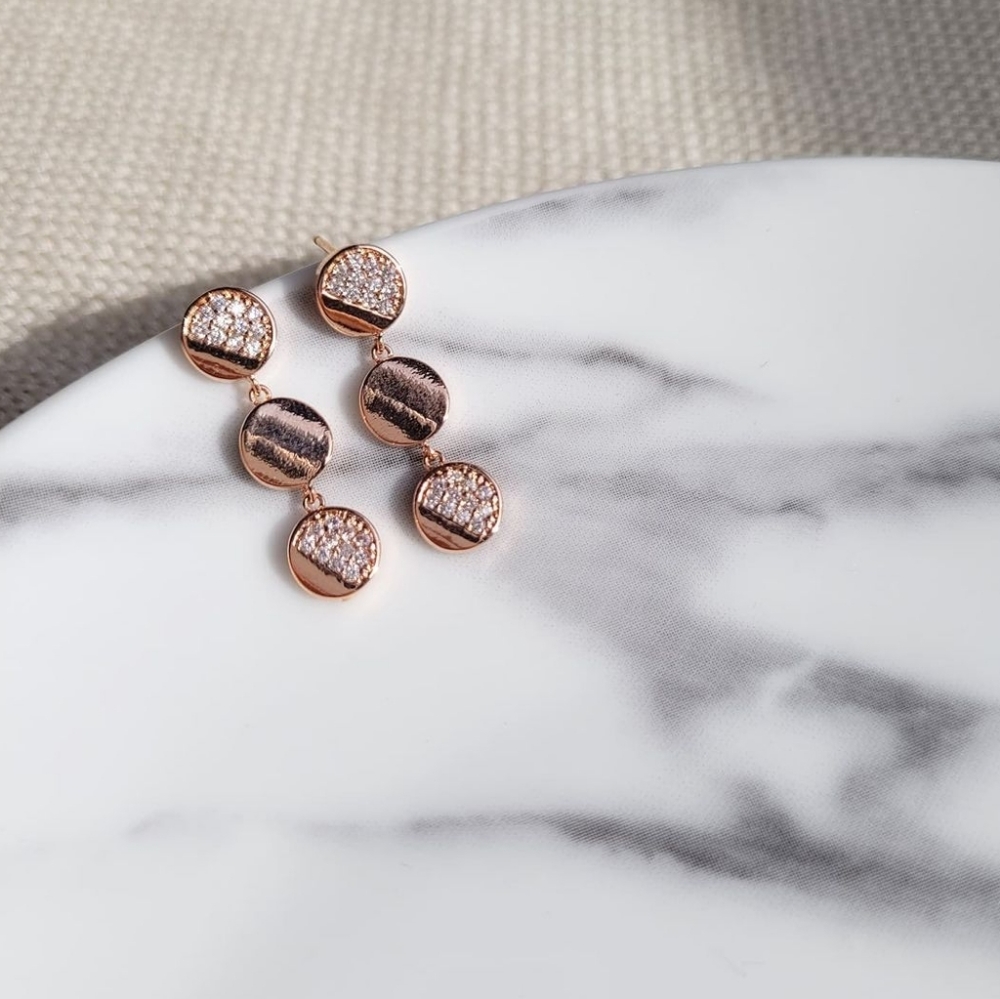 ⚡️BOGO 50% Off⚡️ 3 circle drop earrings